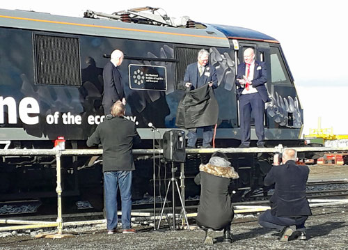 Bill�Reeve, Rail Director at Transport Scotland naming the locomotive