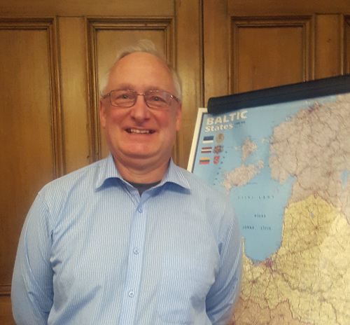 Andrew Parrott with a map of the area in his talk.
