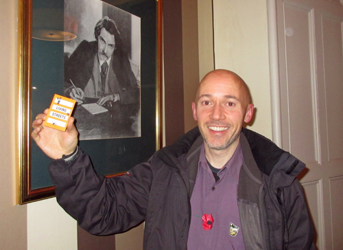 Chris Thompson (with Robert Louis Stevenson looking approvingly on!)